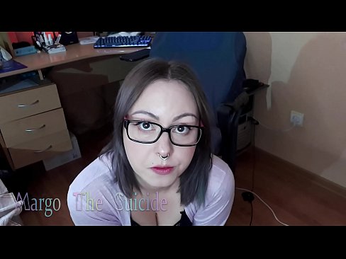 ❤️ Секси девојка са наочарима дубоко сише дилдо на камери Руски порно код нас ❤